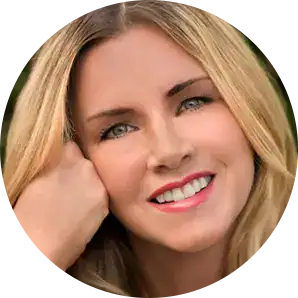 C Nicole Lovejoy